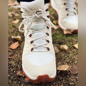 SALOMON OUTBLAST BOOTS